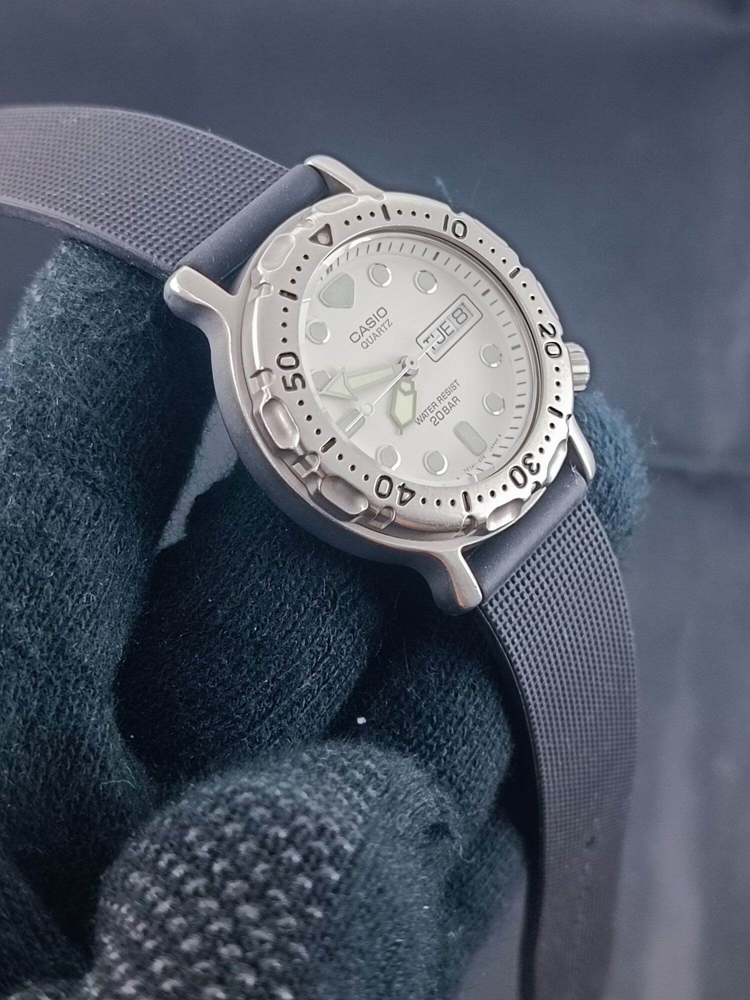 Casio Japanese watch, high-end battery movement, size 37
