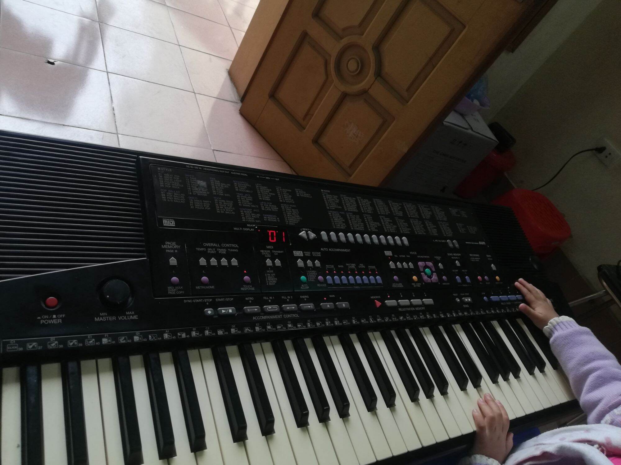Đàn organ Yamaha PSR 410