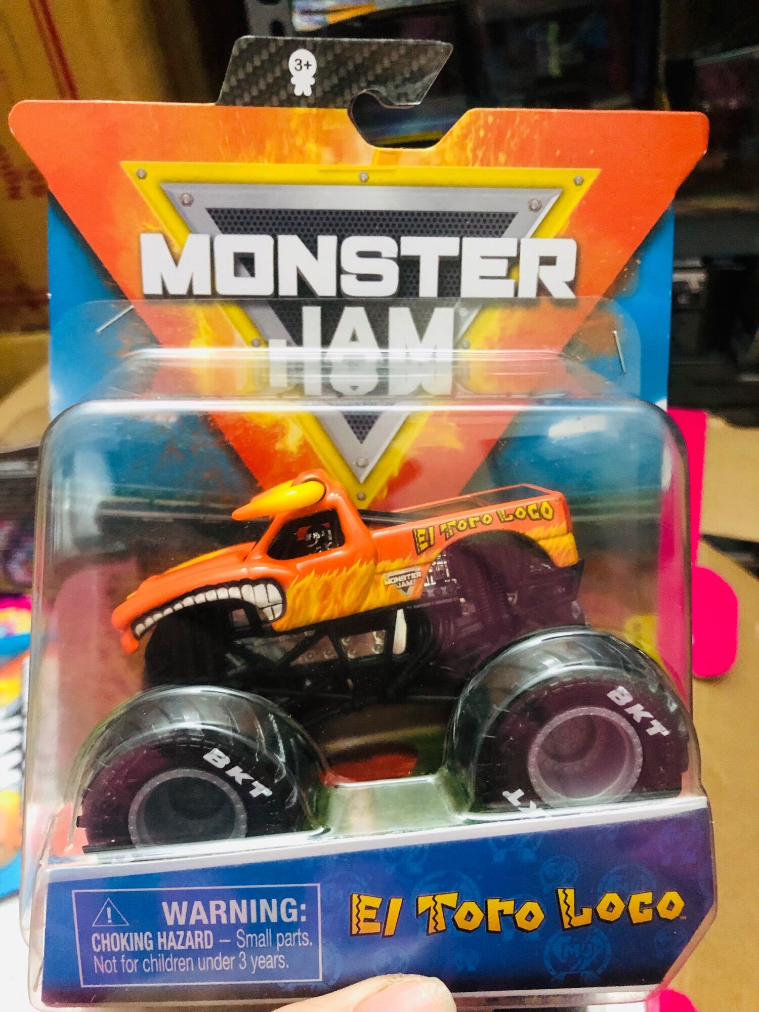 Xe Monster Jam mẫu El sừng bò tỉ lệ 1:64