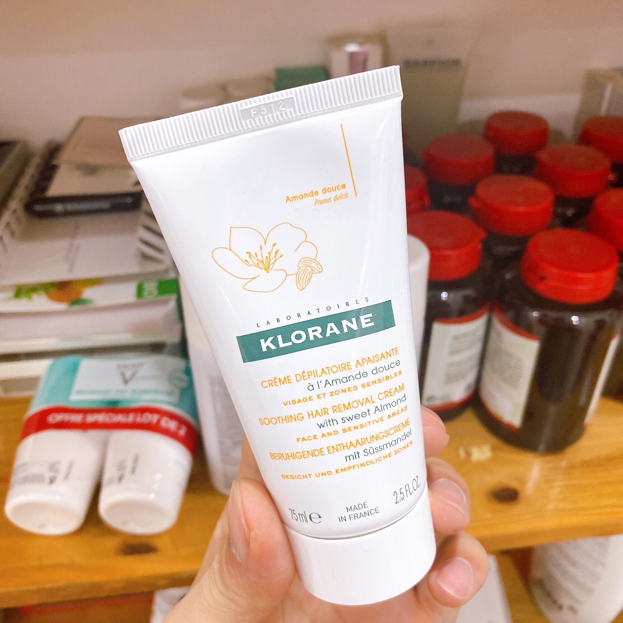 Kem tẩy lông Klorane 75ml dành cho da nhạy cảm