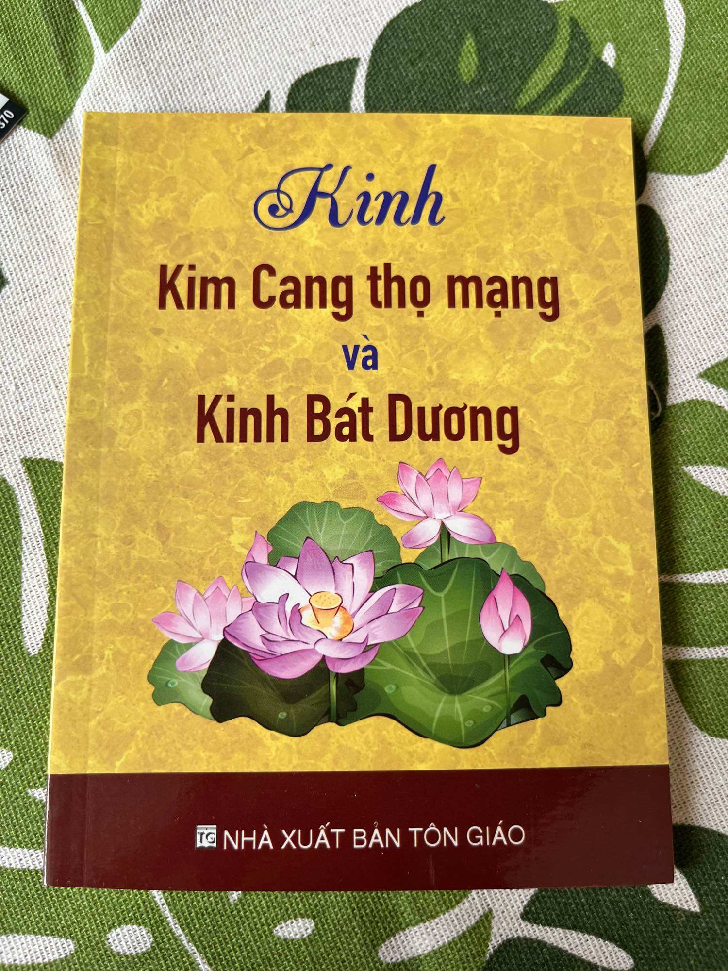 Sách - Kinh Kim Cang Thọ Mạng Và Kinh Bát Dương Khổ Nhỏ