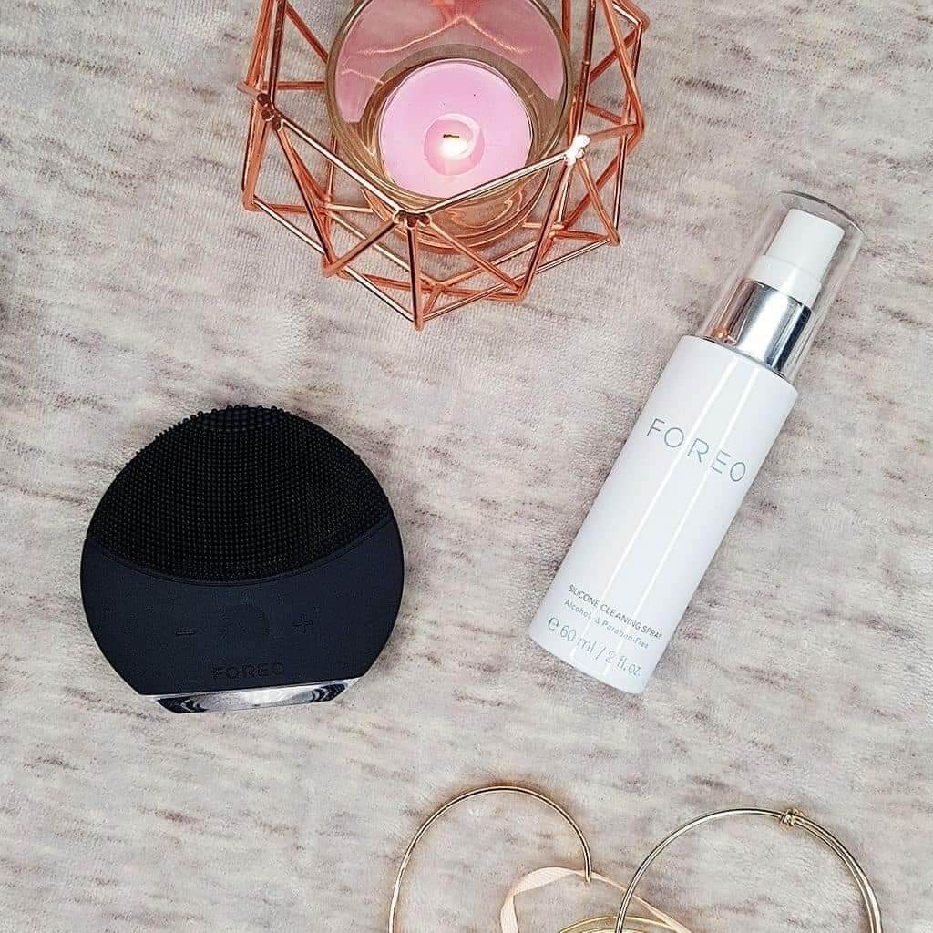 Xịt vệ sinh máy rửa mặt Foreo Luna