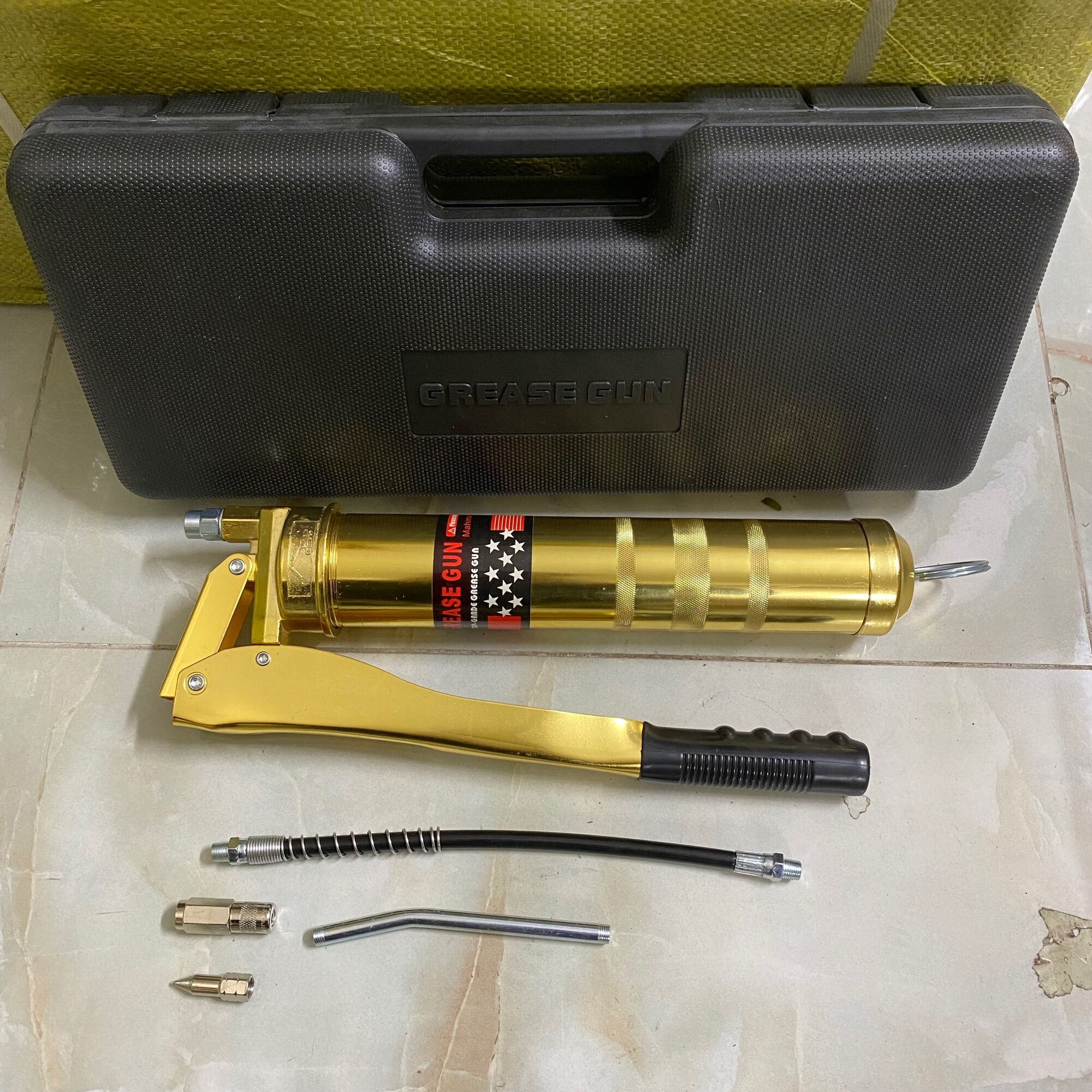 Tay bơm mỡ bò 2 ty 2 xy lanh 900CC dùng mỡ con sâu, mỡ tuýp, mỡ đóng chai