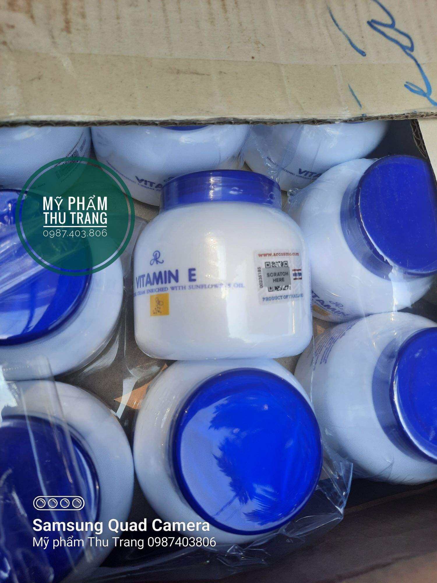 kem Vitamin E thái nắp xanh dưỡng ẩm