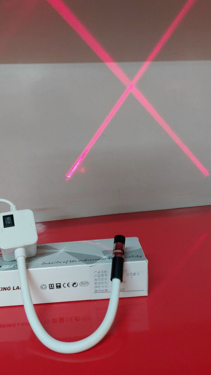 LINH KIỆN MÁY MAY - ĐÈN LASER DẤU CỘNG NAM CHÂM HÍT