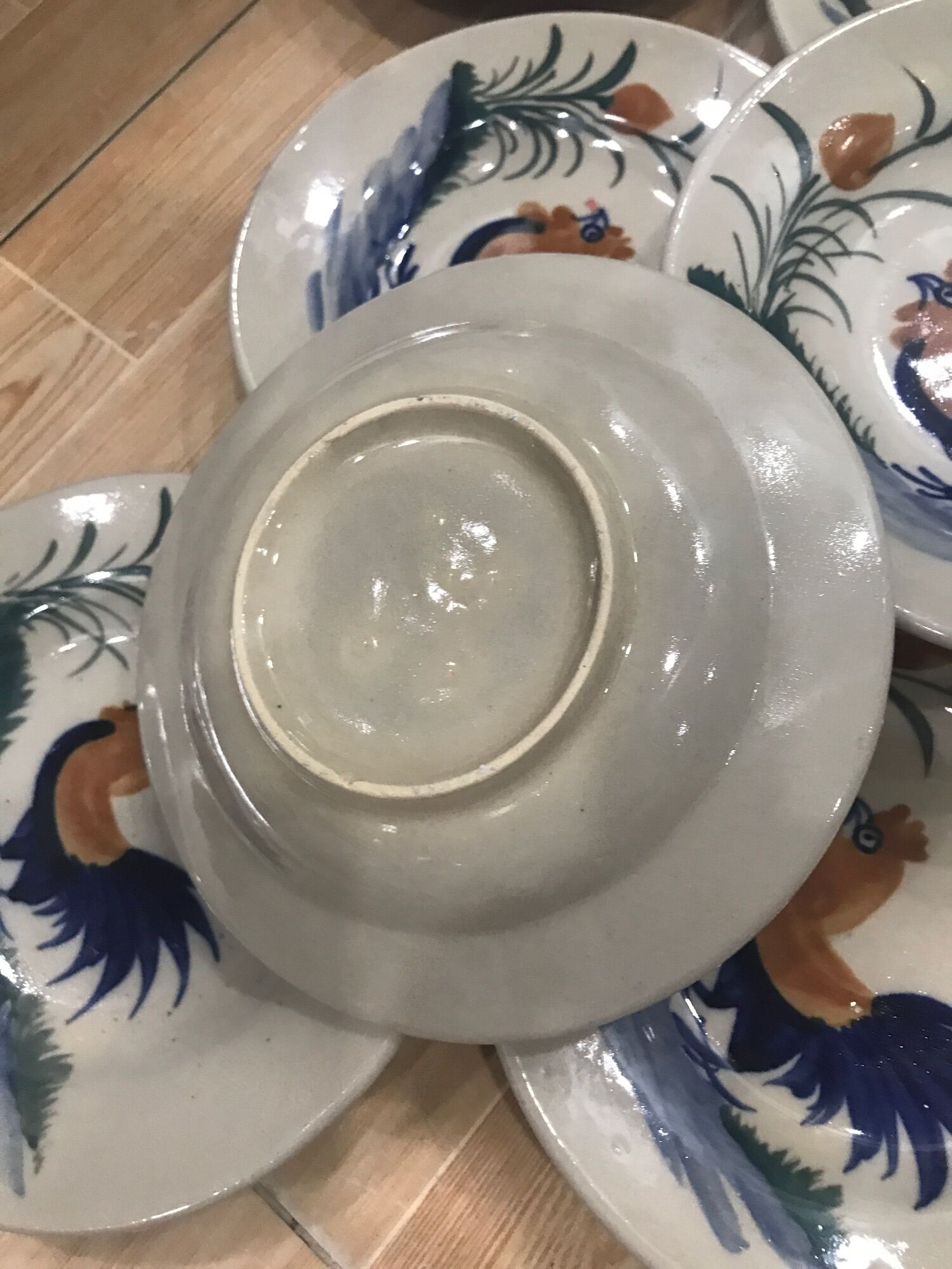 Dĩa đá con gà cao cấp 1 cái
