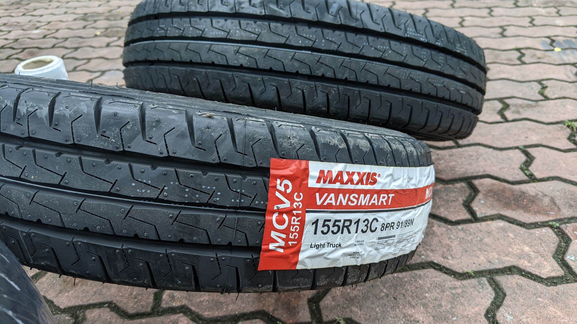 Lốp ô tô 155R13C Maxxis MCV5