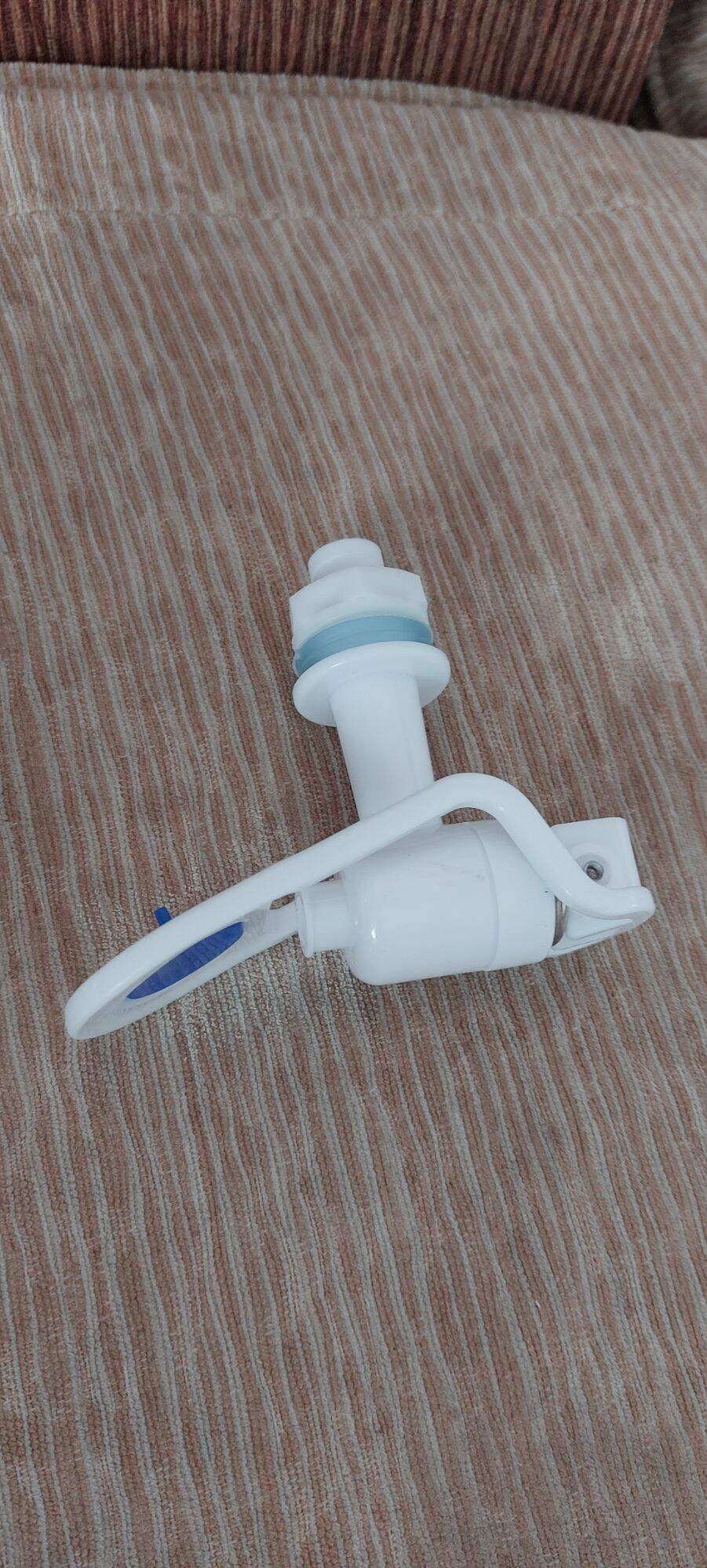 Vòi bình lọc nước chống gãy