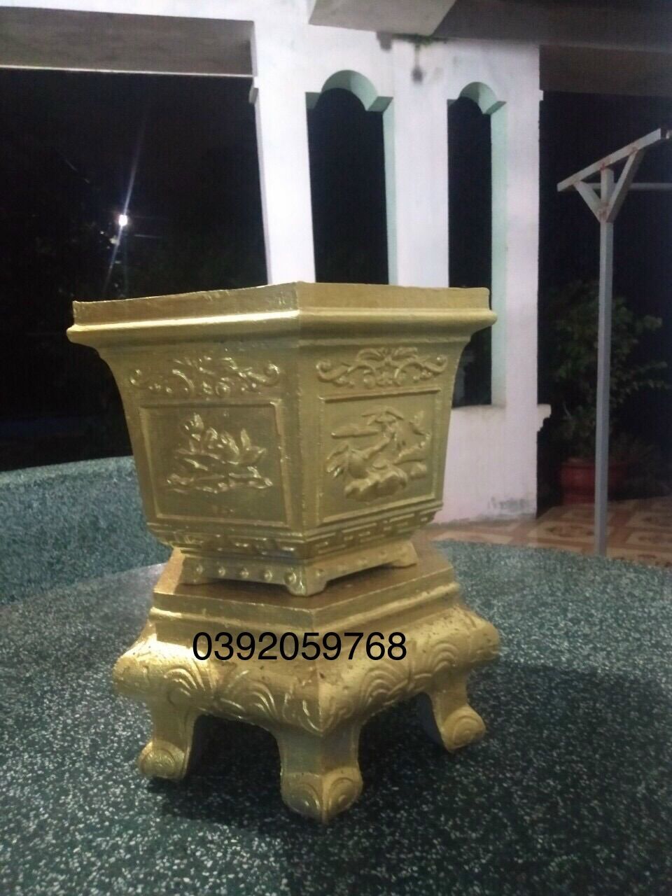 Combo khuôn chậu lục giác 25 kèm chân đôn kỷ mẫu hoa