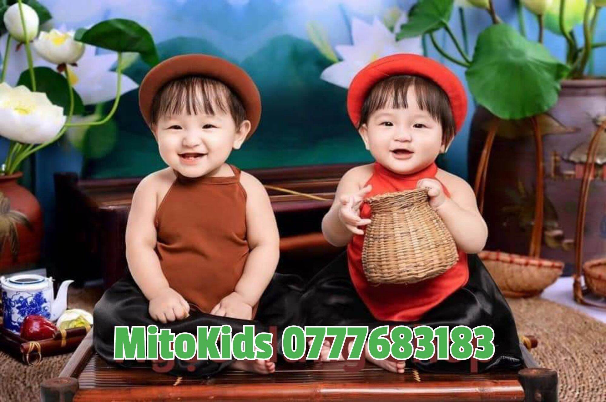 Yếm đào nâu, yếm đào đỏ cho bé gái, yếm đào truyền thống cho bé gái