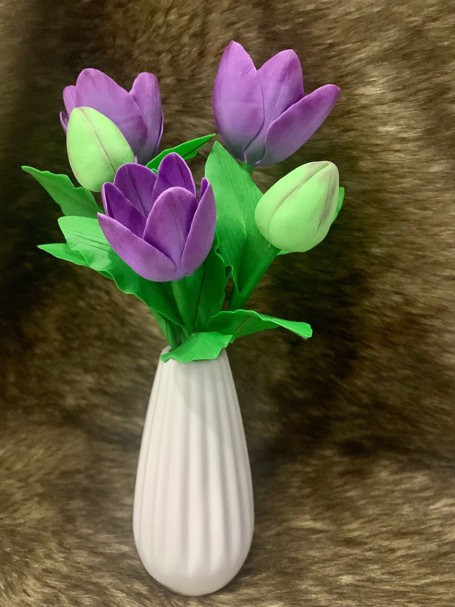 Bình hoa tulip bằng đất sét size trung