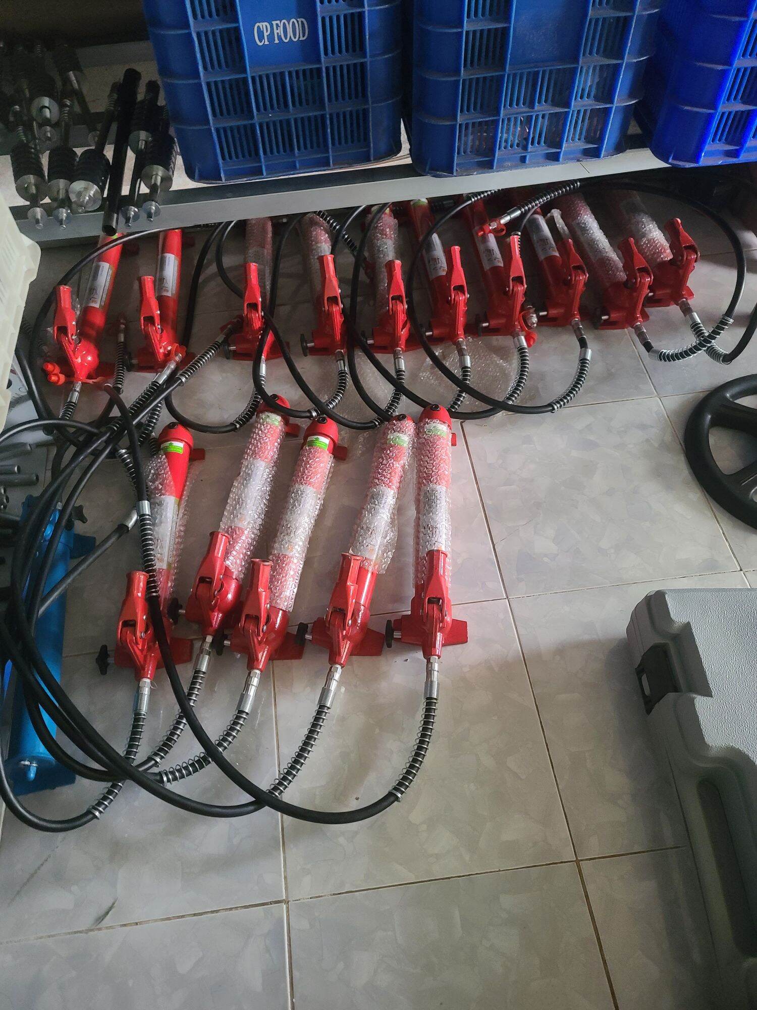 Bơm thủy lực nắn khung ô tô 10 tấn