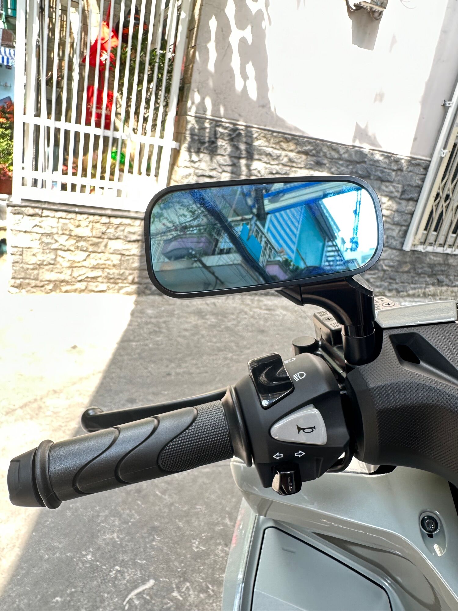 Kiếng H2C Chân Ngắn Gắn Mọi Loại Xe Phổ Thông
