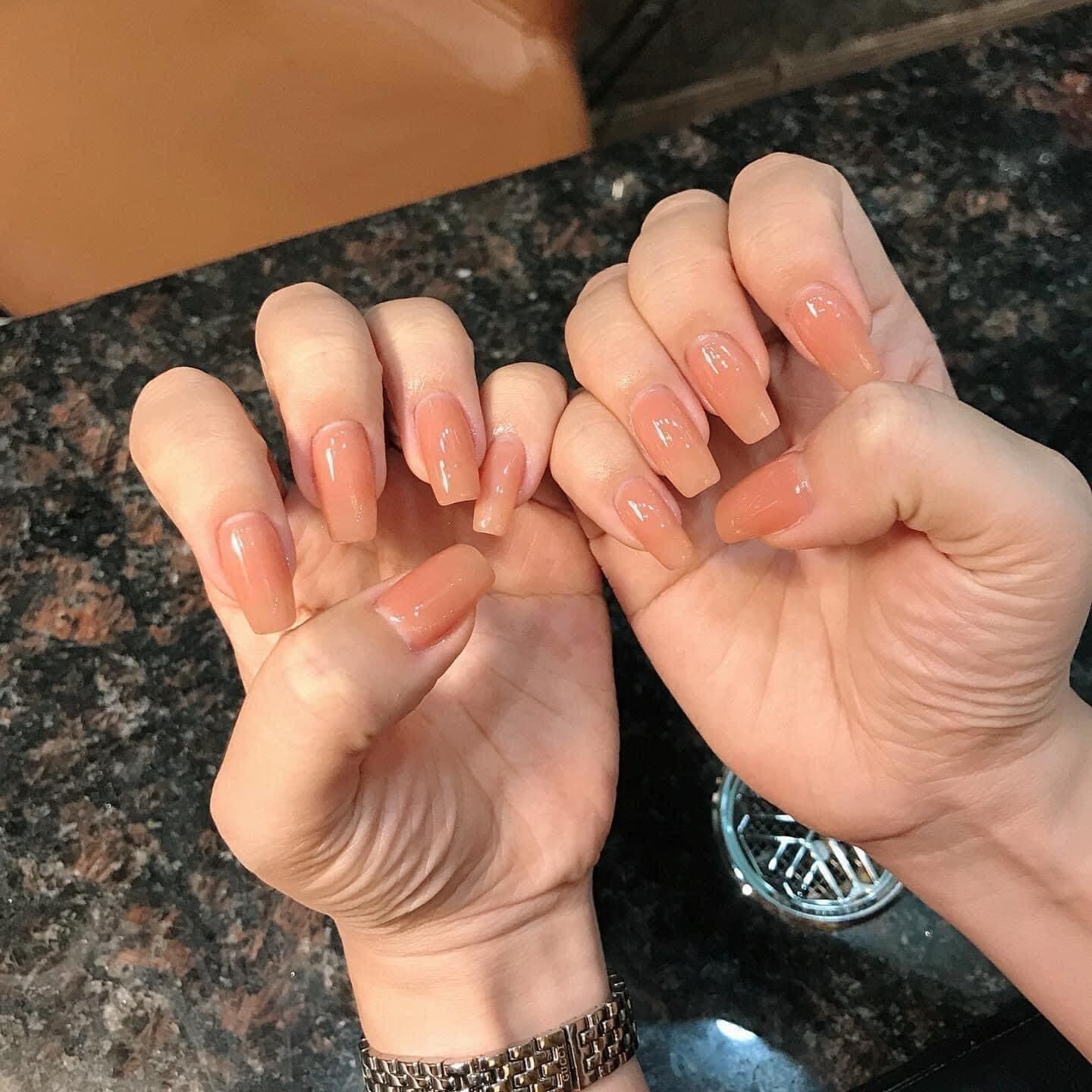 Sơn gel màu Thạch Hồng Yolly