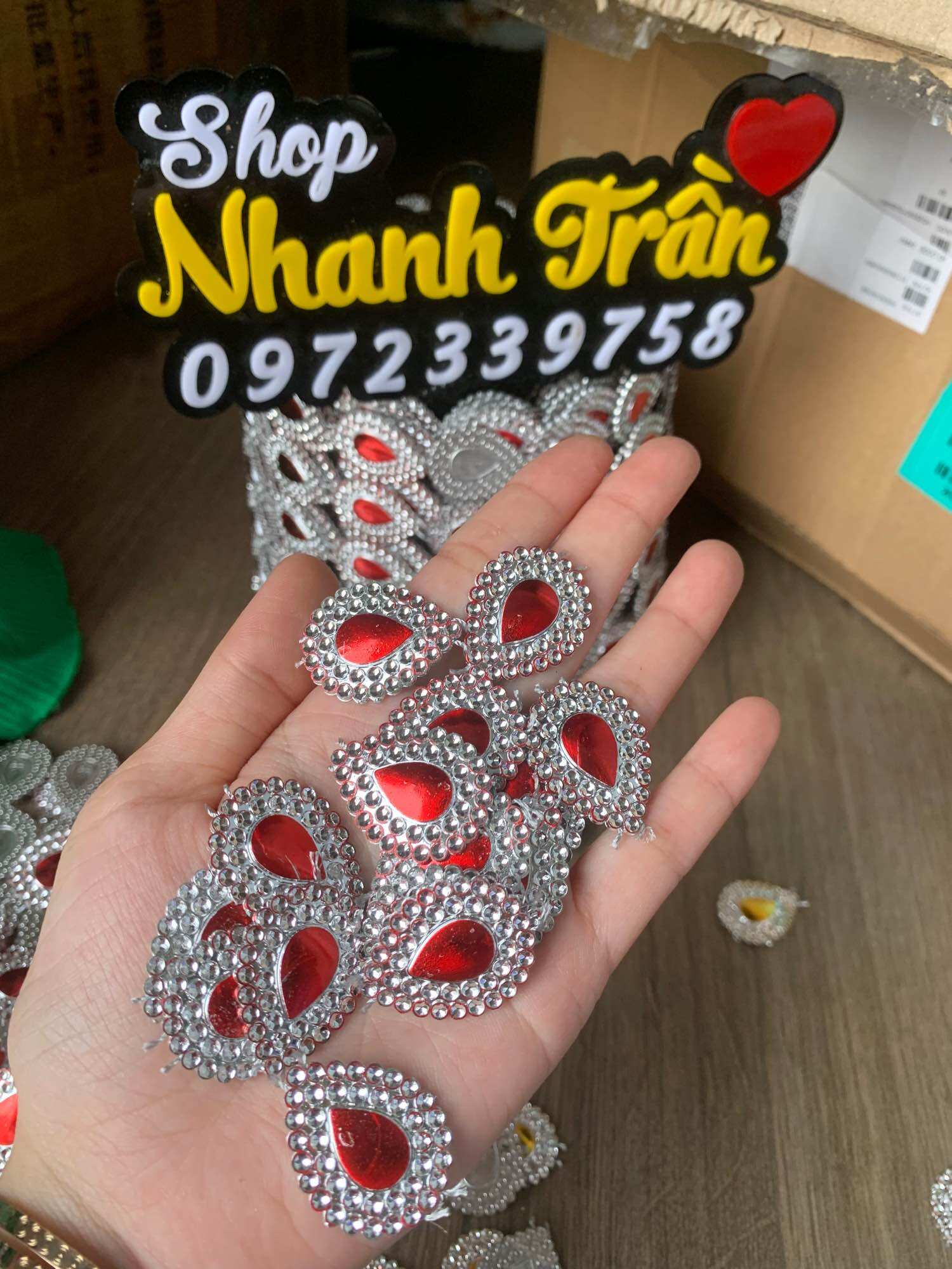 Đá mắt công,trang trí đuôi công