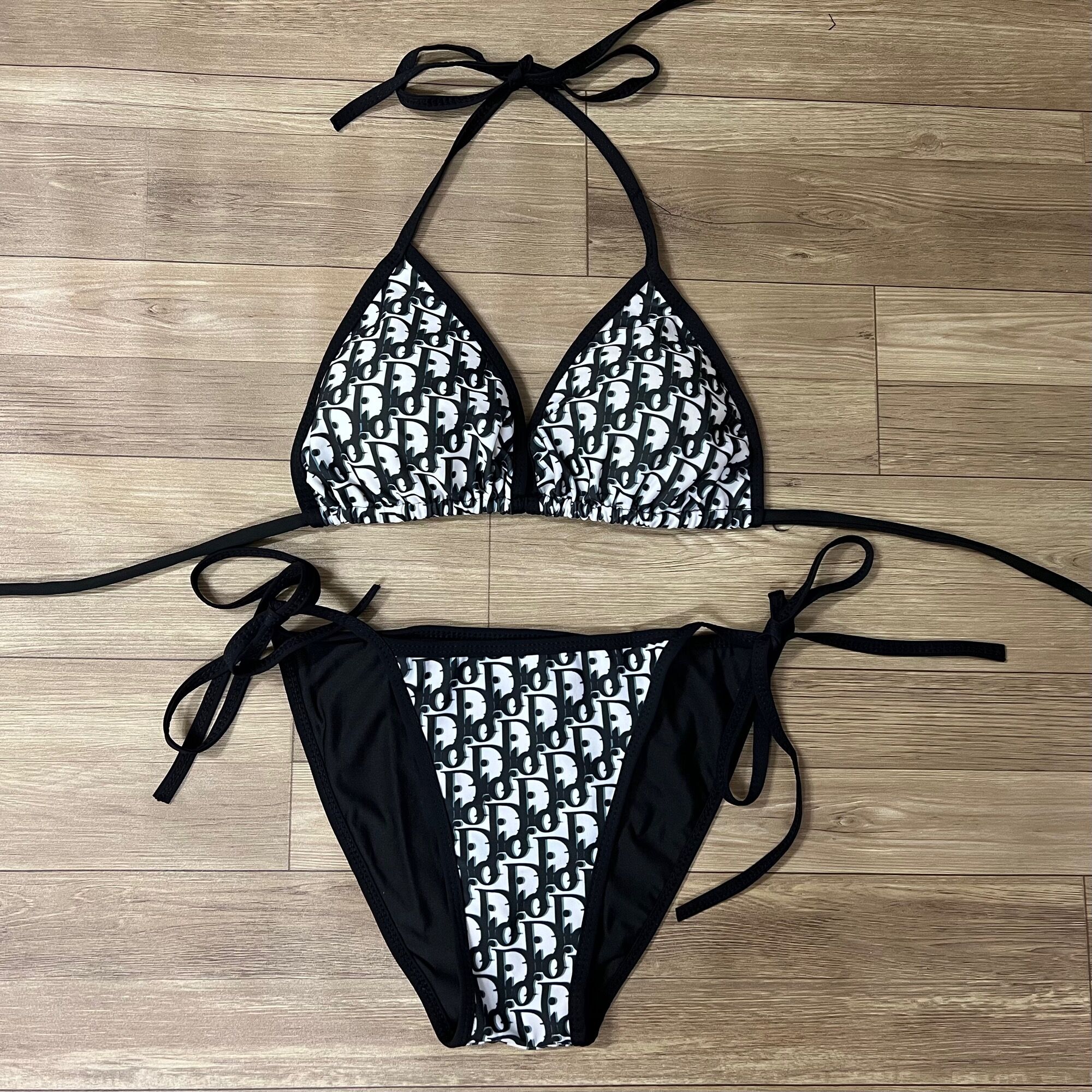 Bikini basic 2 mảnh thương hiệu nhiều mẫu siêu nét.