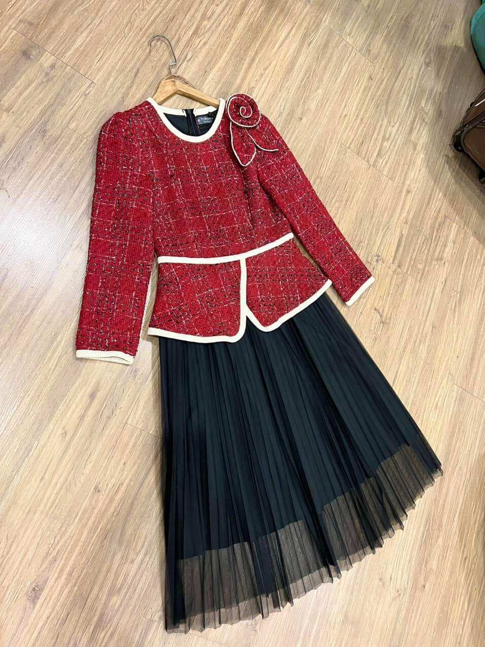 Đầm Topshop peplum, chất dạ phối voan