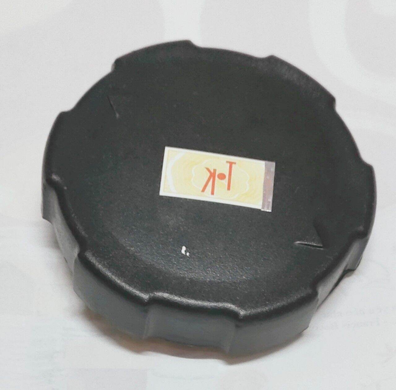 Nắp xăng atila đời đầu hãng...