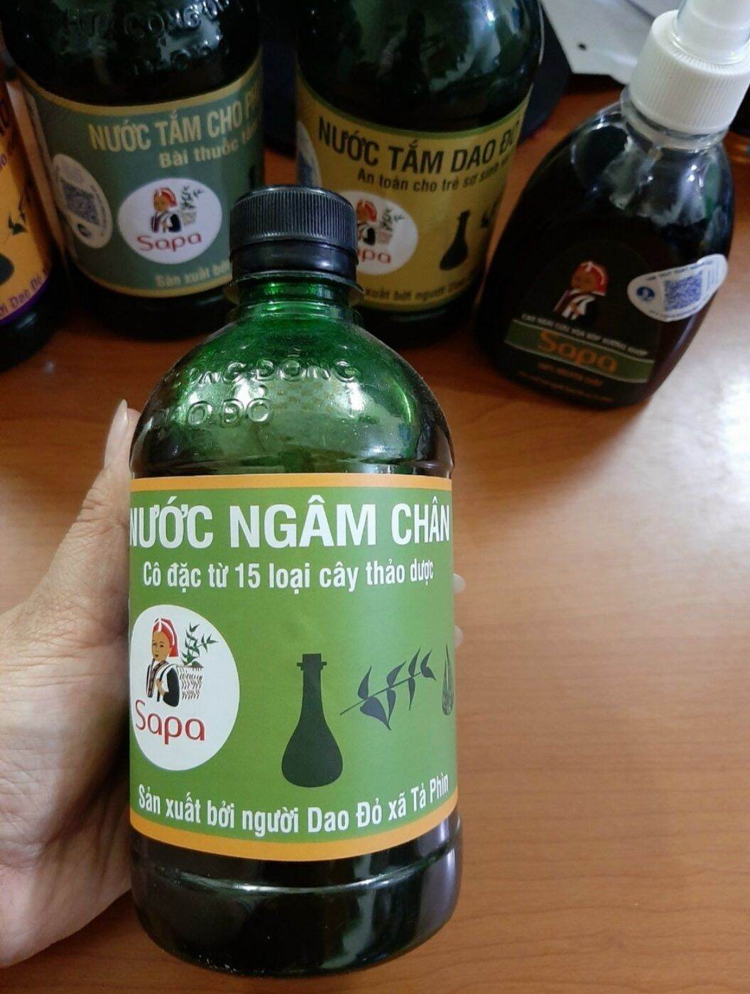 Nước ngâm chân dao đỏ