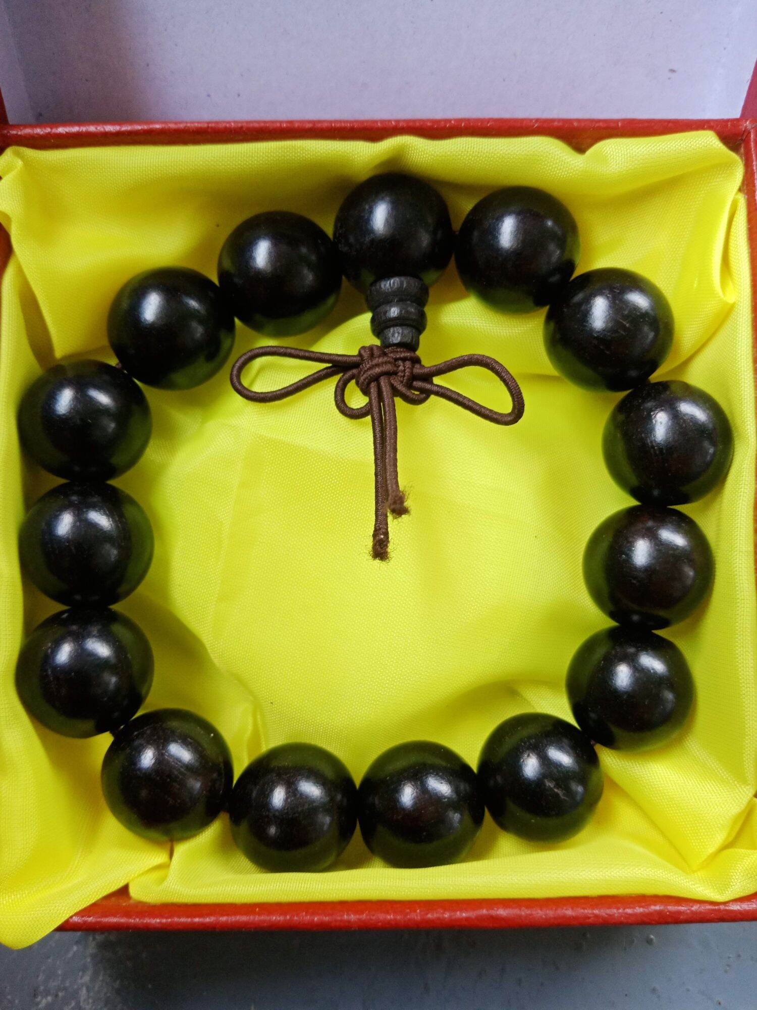 Chuỗi đeo tay gỗ mun sừng