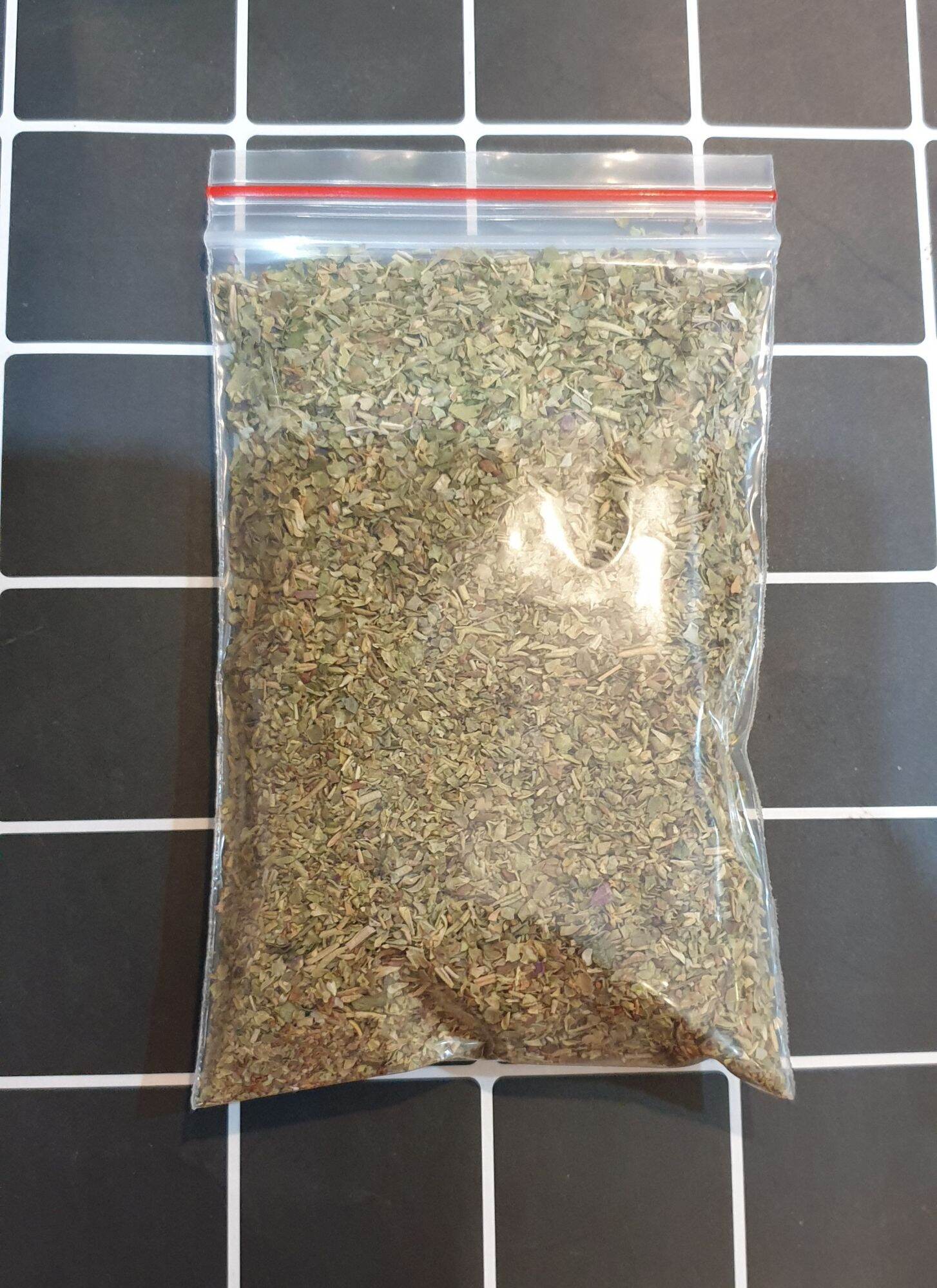 Lá thơm tổng hợp Mixed herbs 20 gam làm pizza, mì Ý
