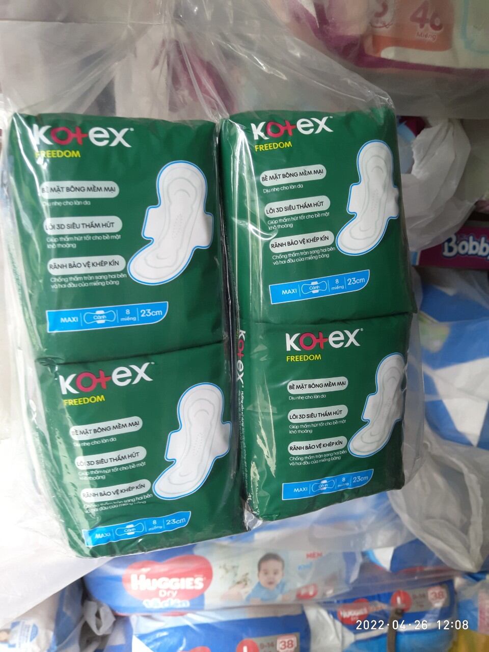Combo 8 Kotex freedom có cánh loại 8 miếng