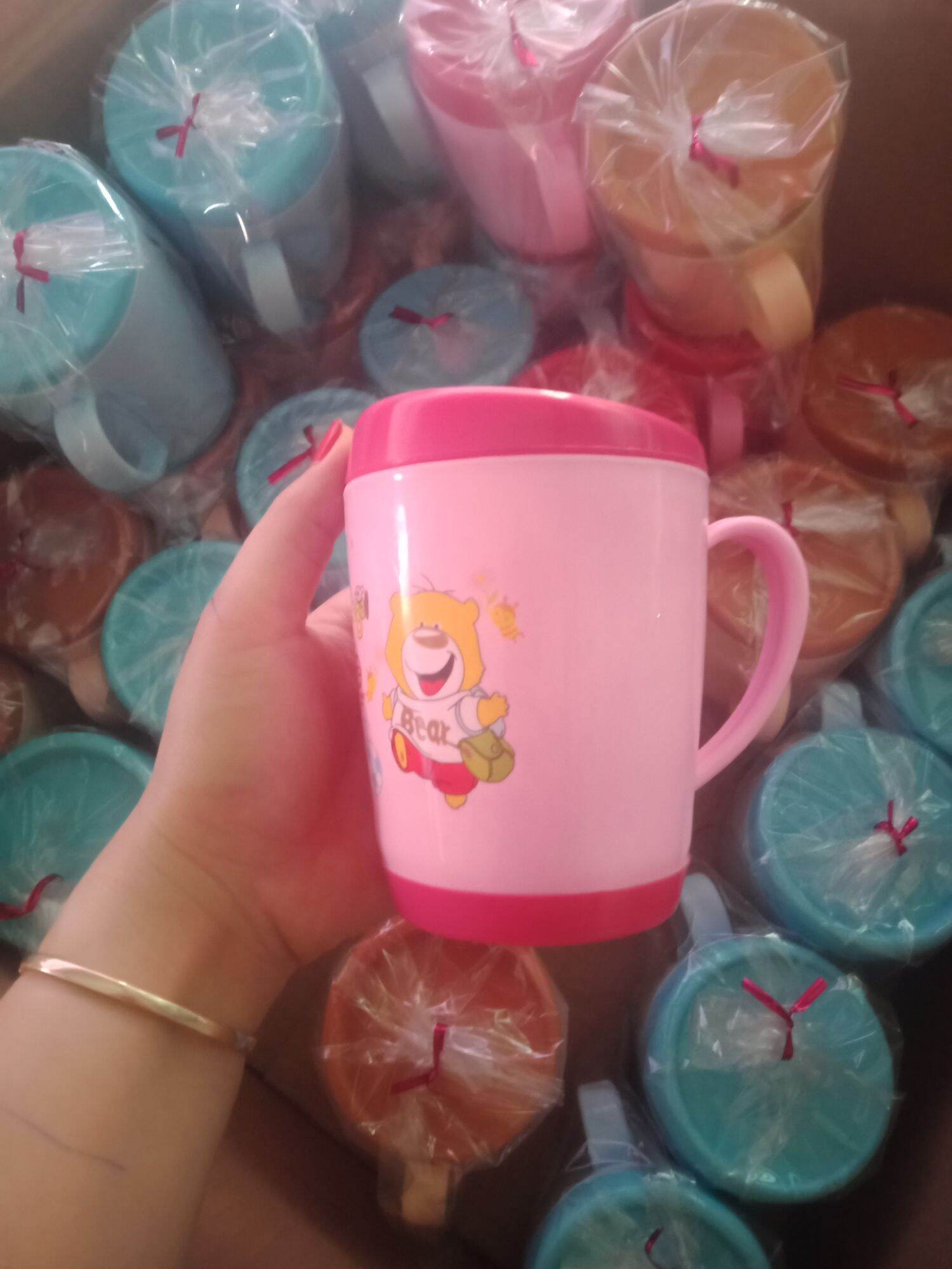 Cốc uống nước có nắp Việt nhật