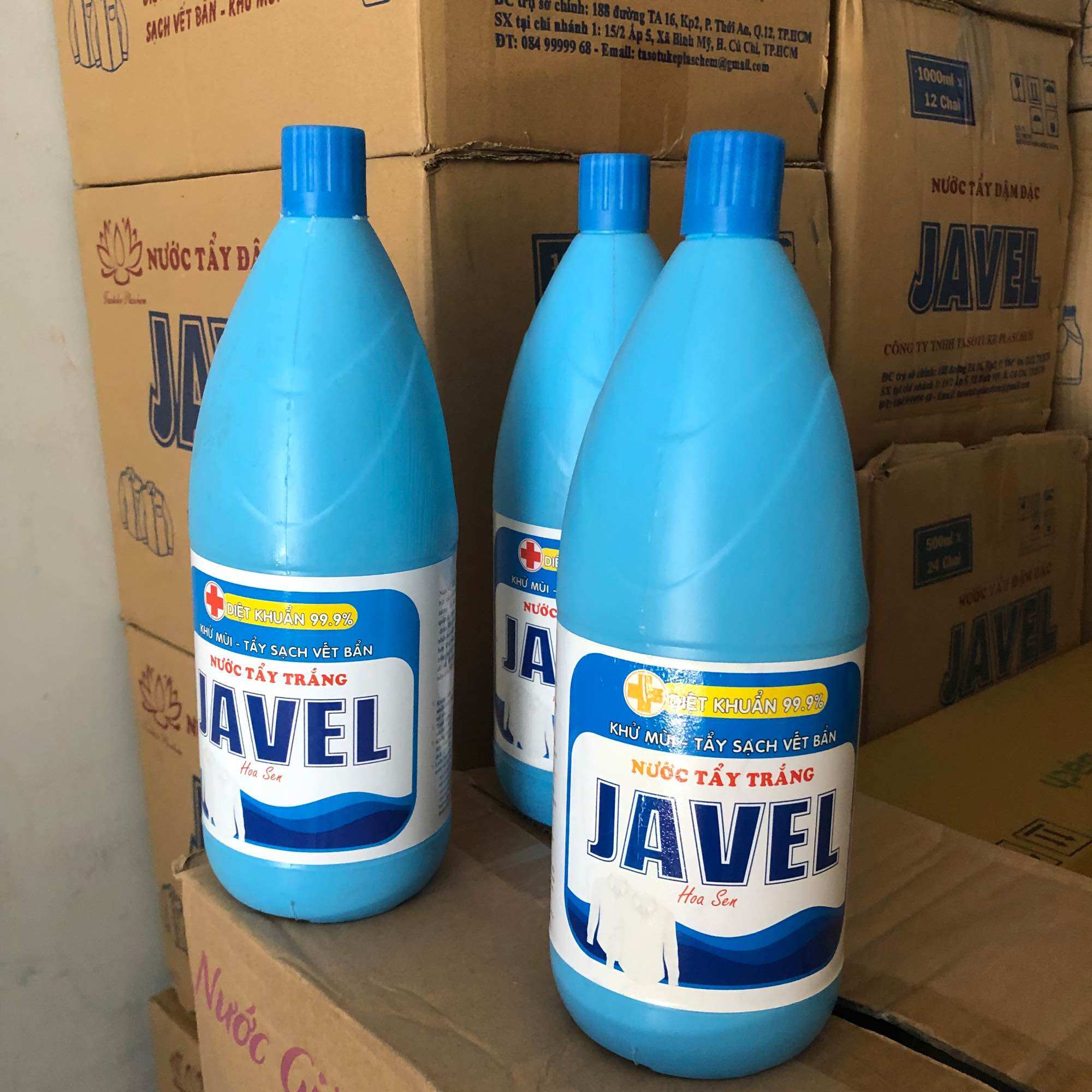 Nước Tẩy Javel Chai 1000ml Đánh Bay Mọi Vết Bẩn Cứng Đầu