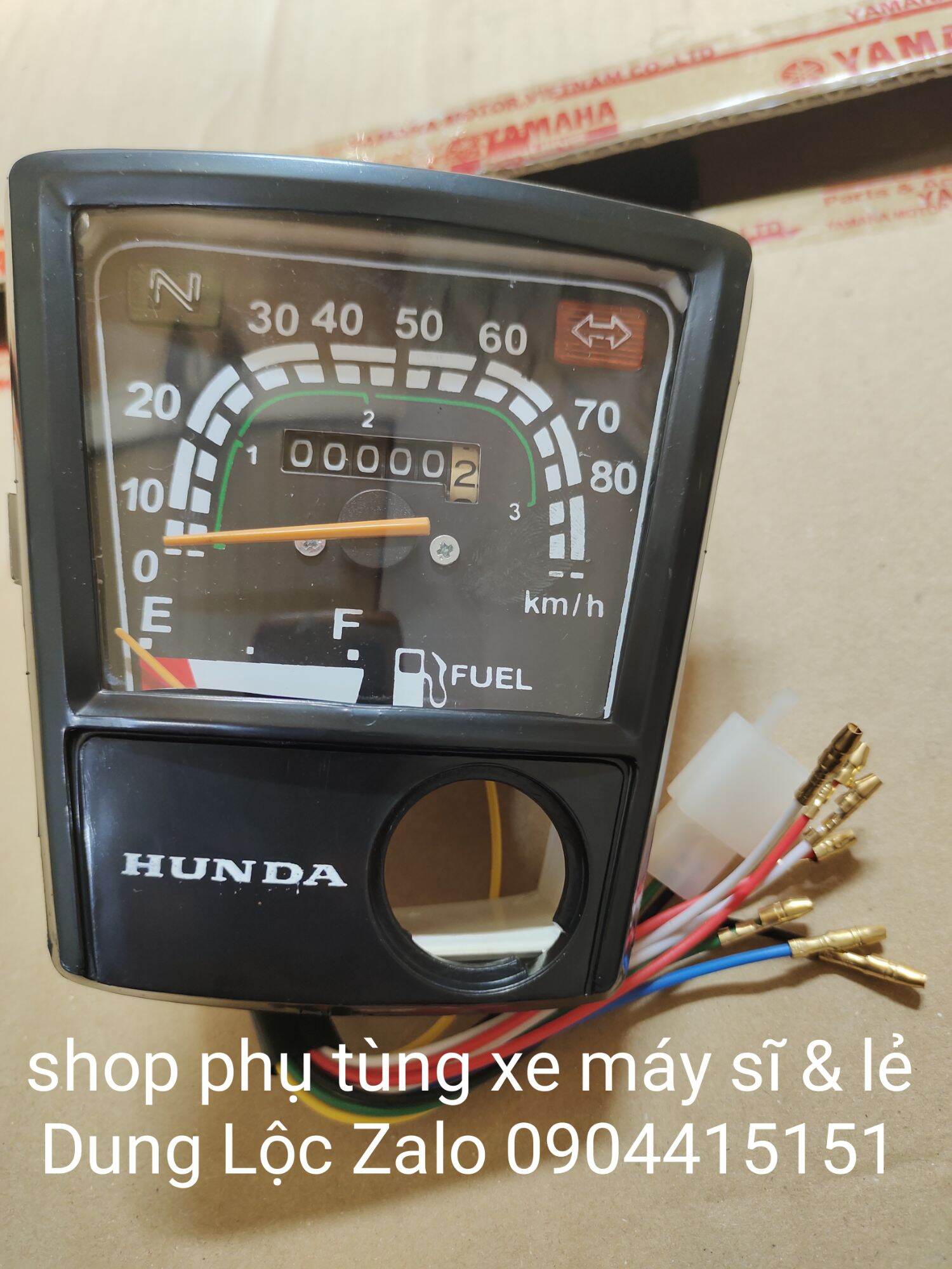 Đồng hồ dùng cho dòng xe máy honda cúp DD, cúp 82, cup 84, cup 86, cup DH 88.loại hàng cao cấp chạy được km và báo xăng.