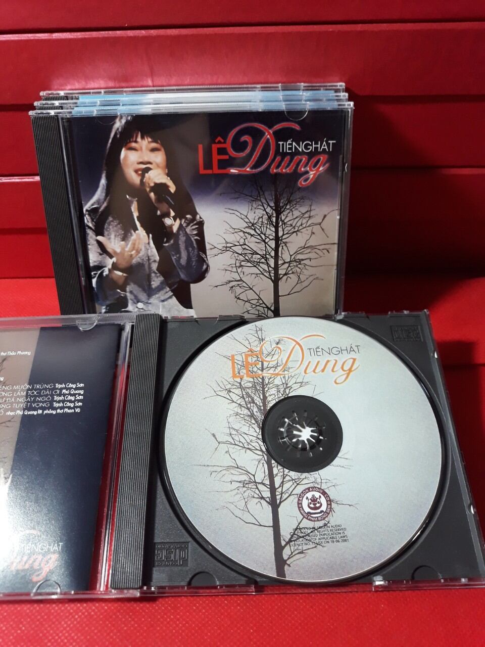 CD TIẾNG HÁT LÊ DUNG. Mới, đẹp. Đĩa gốc chính hãng