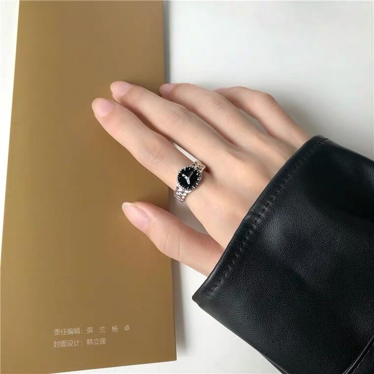 Nhẫn bạc kiểu đồng hồ cổ điển