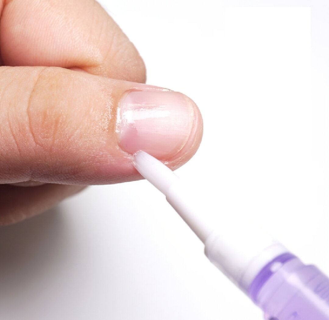 Bút dưỡng viền móng loại tốt( giao màu ngẫu nhiên)