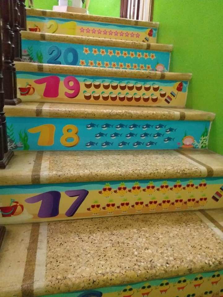 set 11 bậc decal trang trí cầu thang sinh vật biển