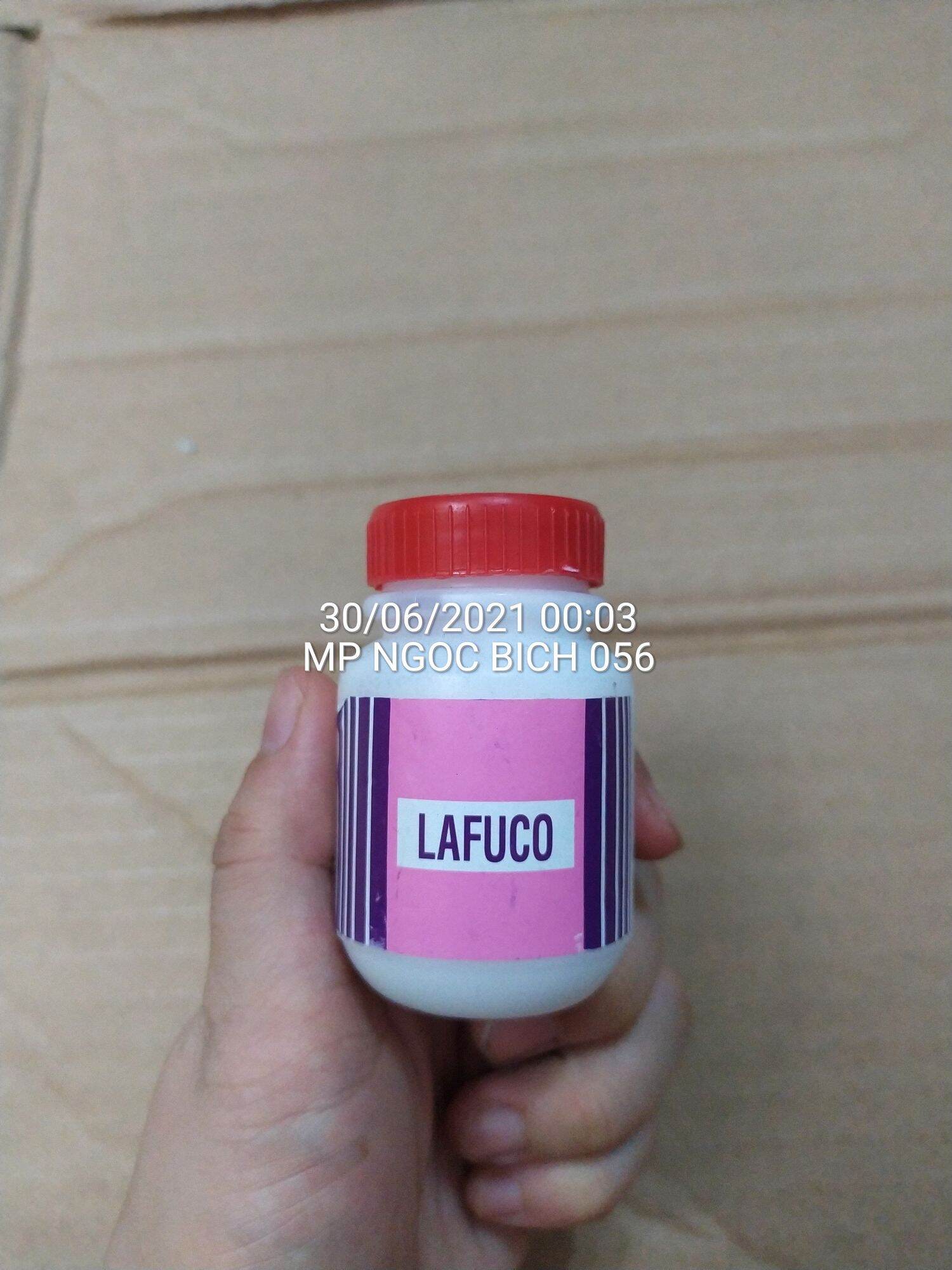 2 HỦ LÀM MỀM DA MÓNG TAY TRƯỚC KHI CẮT