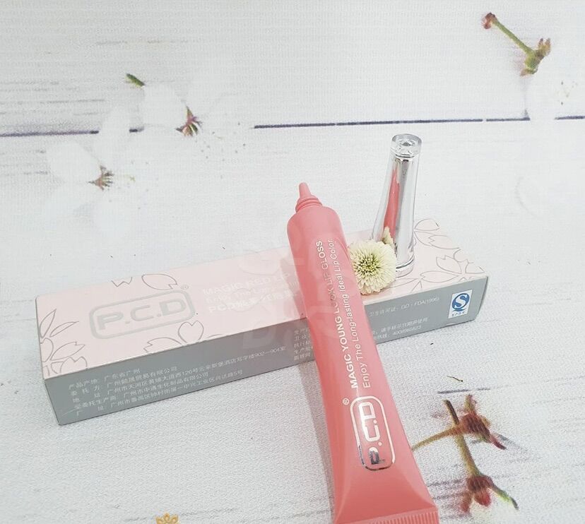 Dưỡng PCD kích màu môi sau Phun