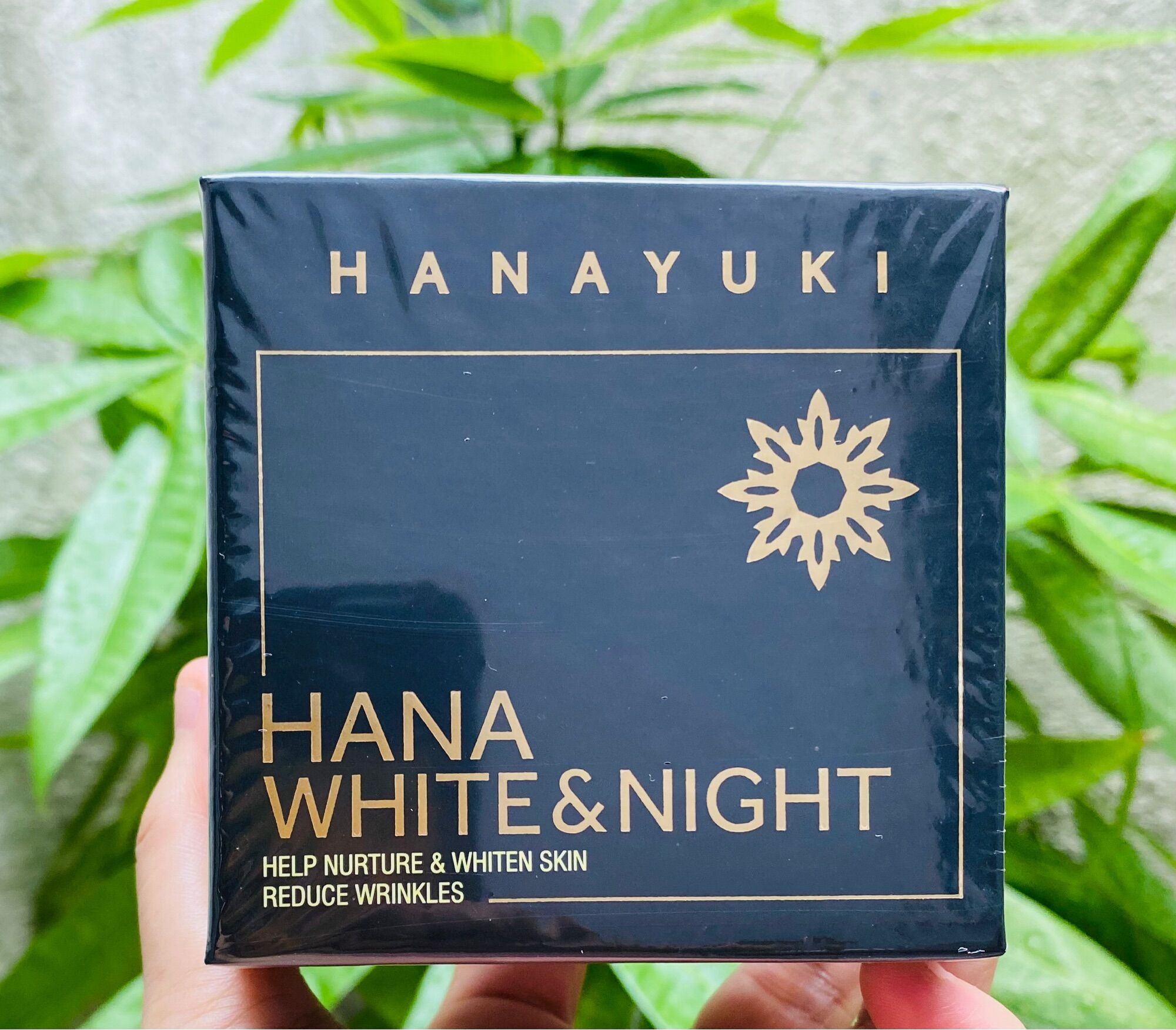 KEM DƯỠNG TRẮNG DA BAN ĐÊM HANA WHITE & NIGHT