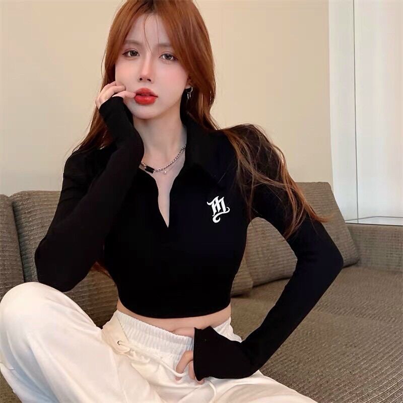 Áo croptop tay dài đen bẻ 1 chữ BG