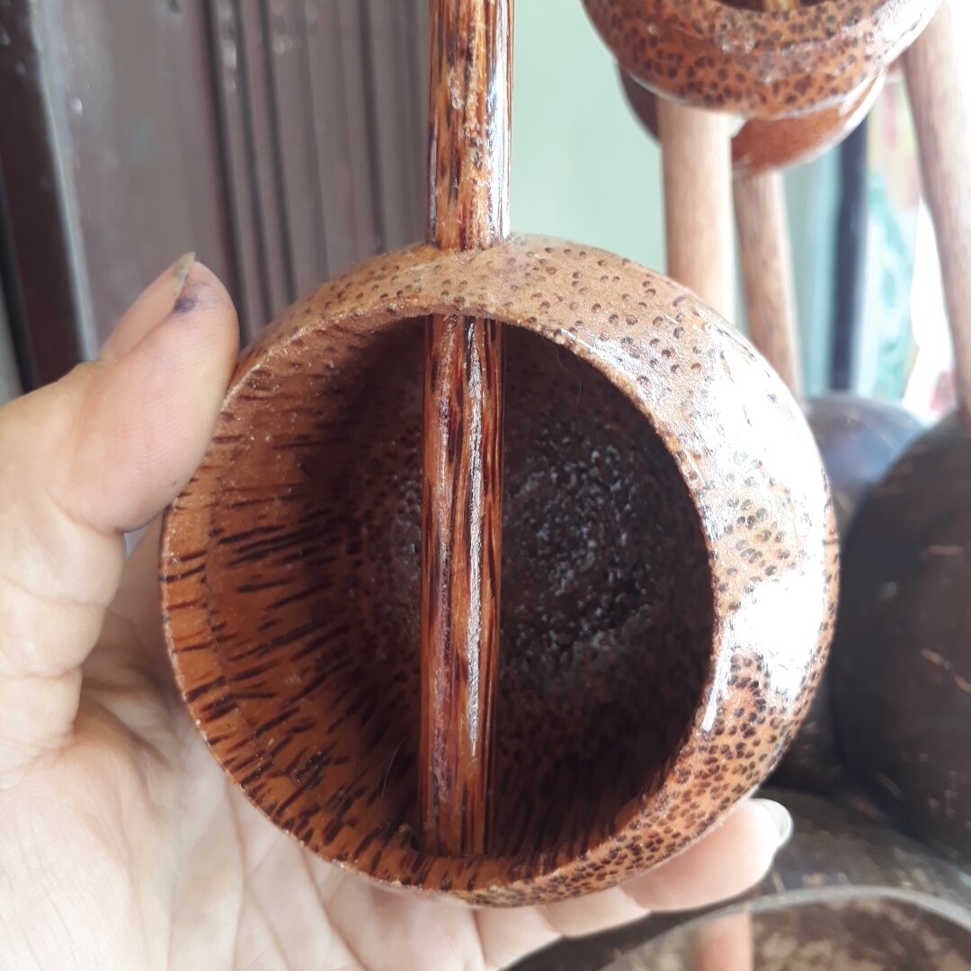 Gáo múc  nước  dừa tiện  6cm