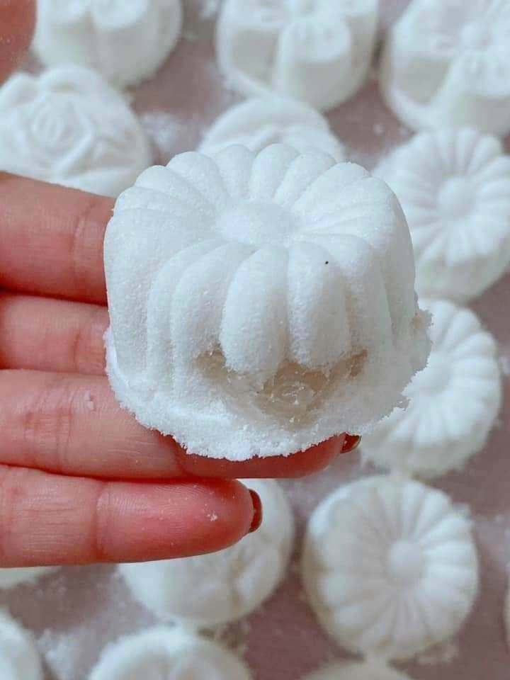 500G BÁNH IN NHÂN DỪA NON NHÀ LÀM  ( Đặt Hàng rồi mới làm)  bánh* ít ngọt