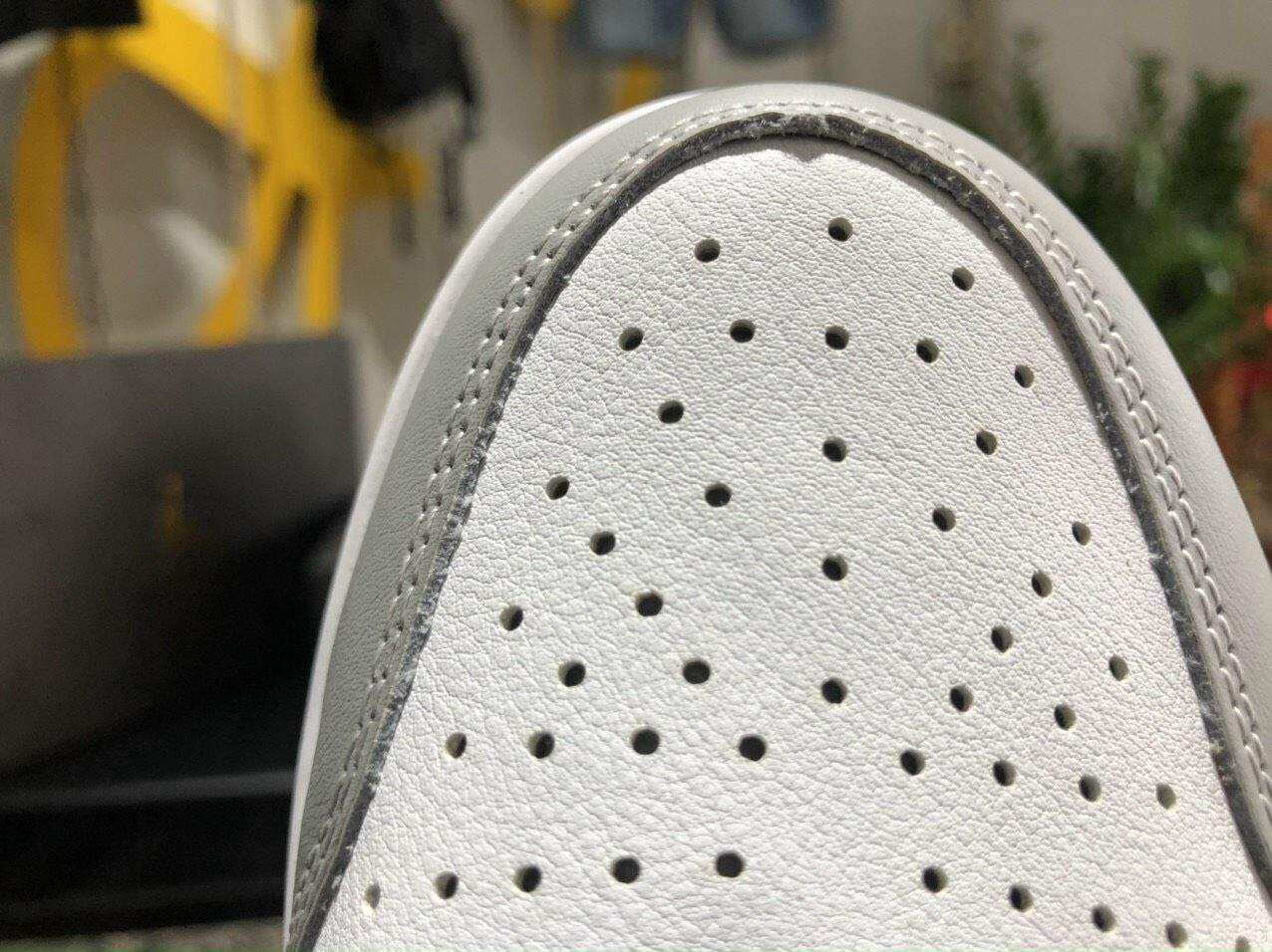 Giày cao cổ Air Jordan xám