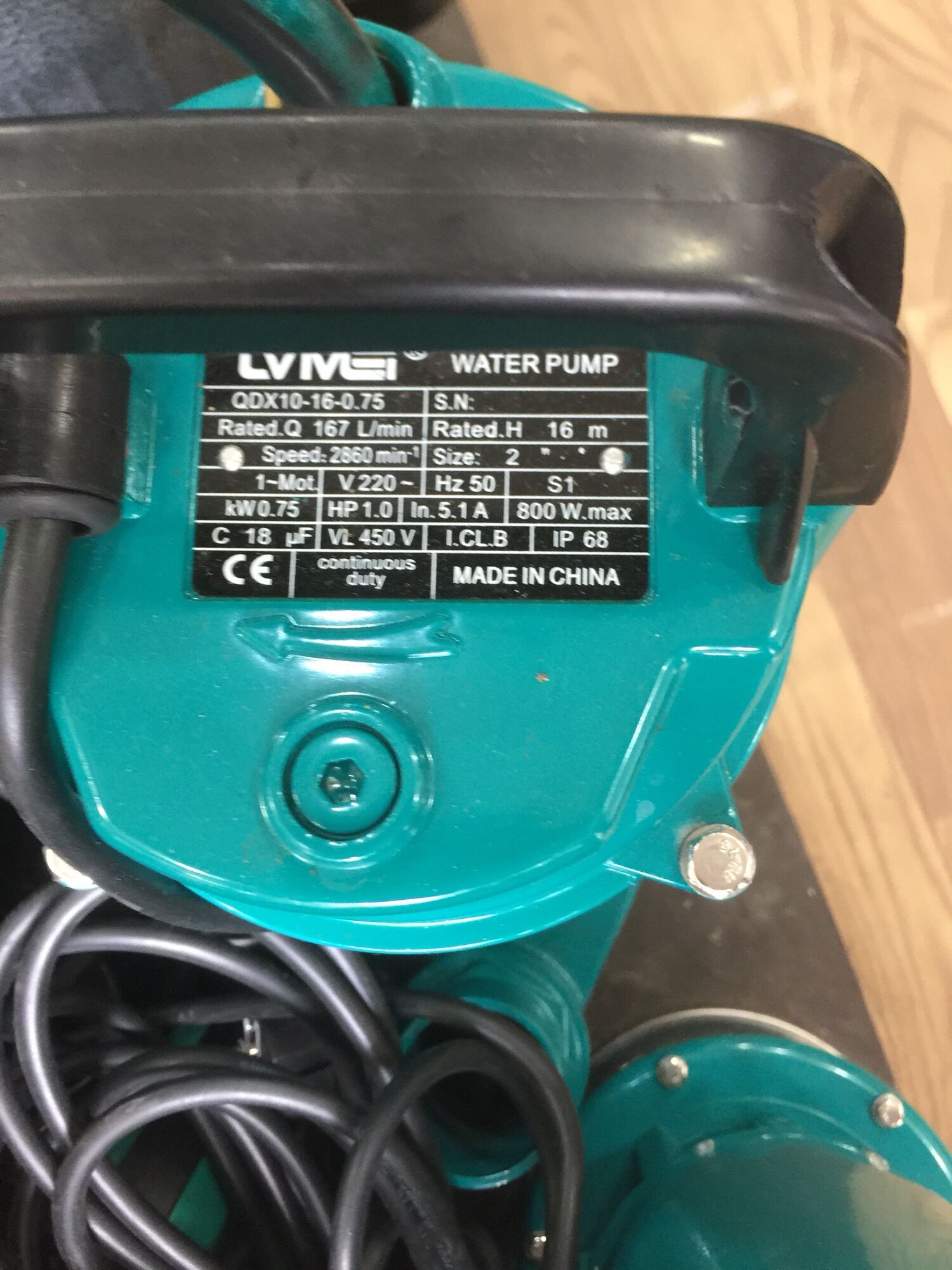 Máy bơm tõm bơm chìm 750w