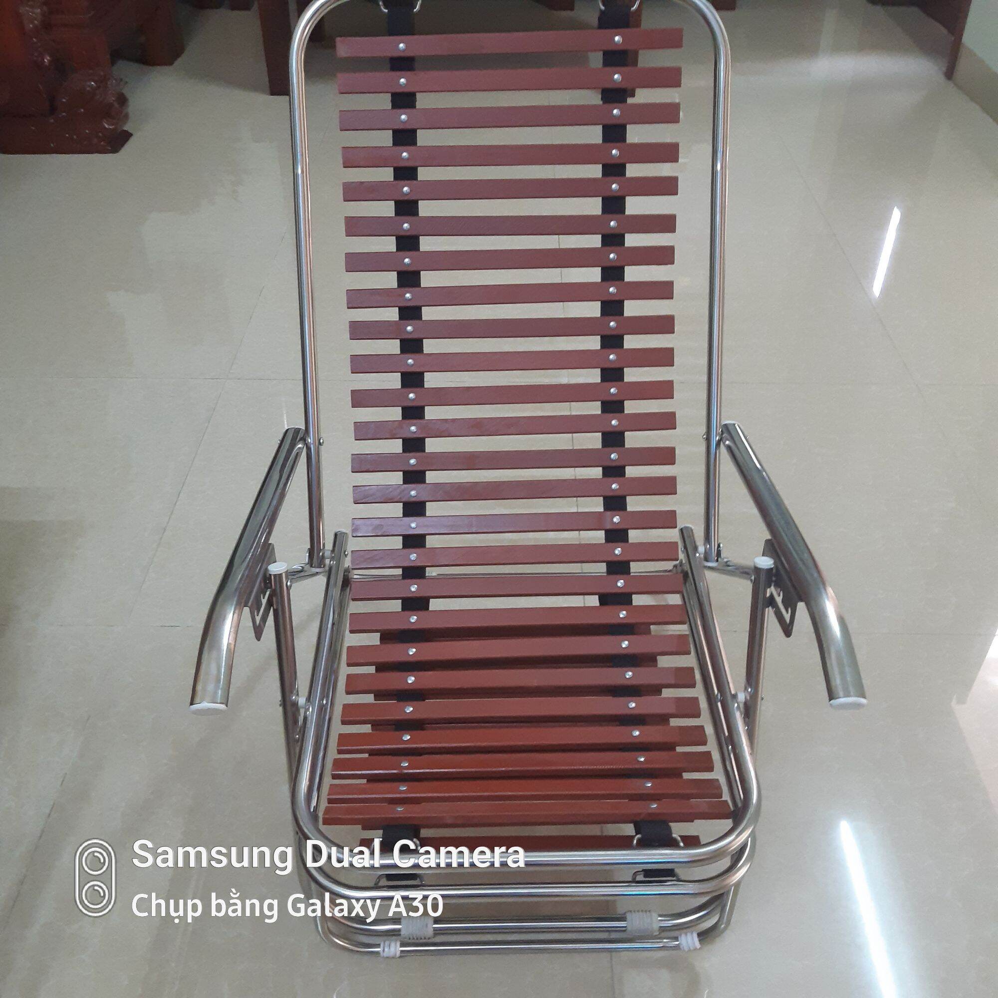 Ghế gấp thư giãn khung inox nan gỗ