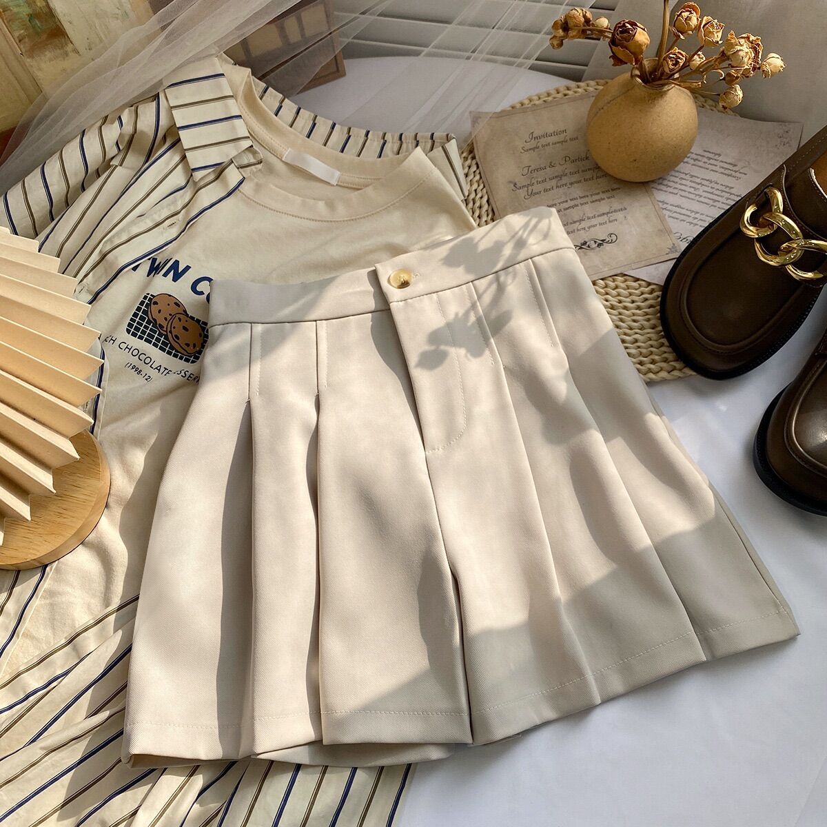 Quần short xếp ly lưng cao thun sau 306
