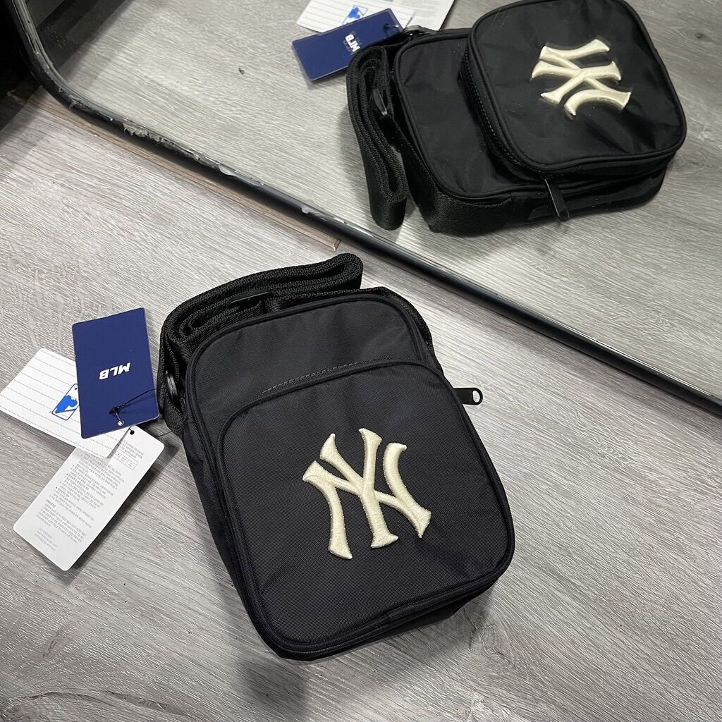 Túi đeo chéo nam nữ MLB NY MONOGRAM MINI BAG BLACK ( BALO SAM)