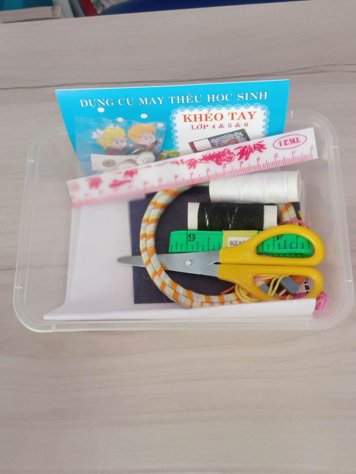 Bộ dụng cụ cắt may thêu lớp 4-5-6