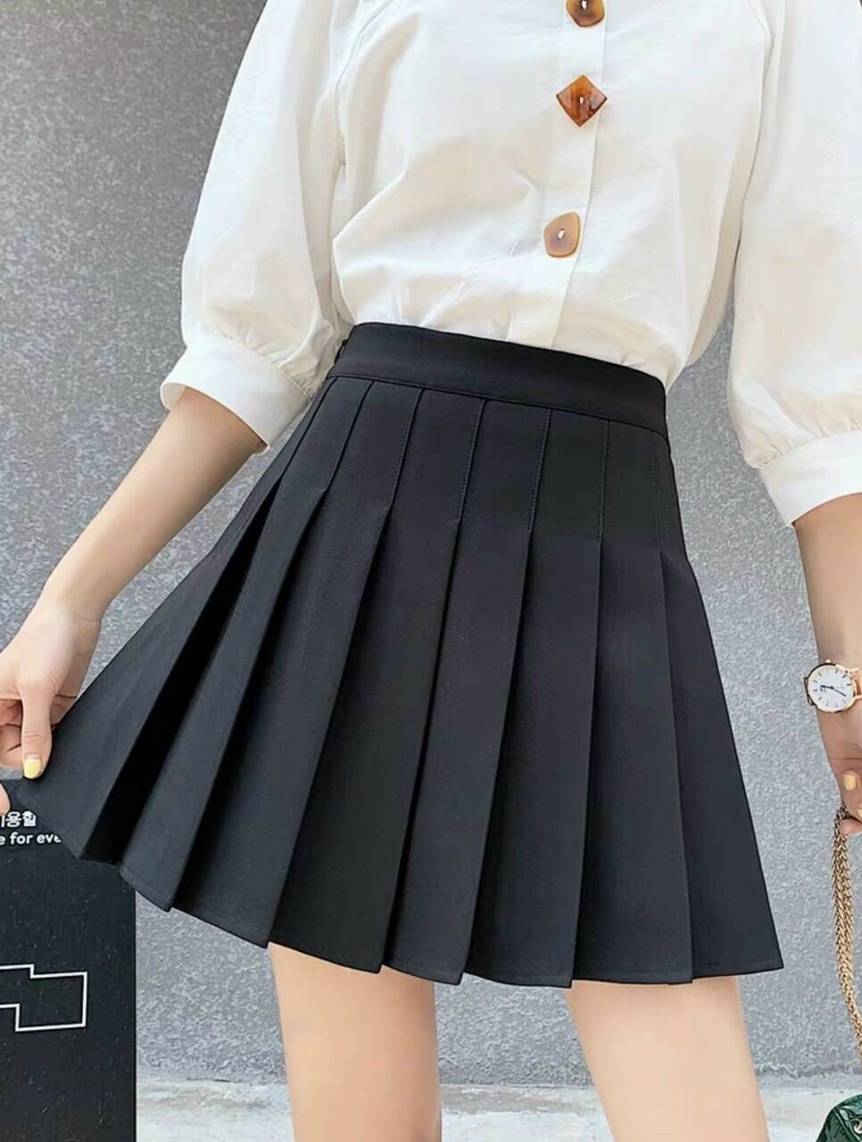 Chân váy tennis xếp ly đen trắng
