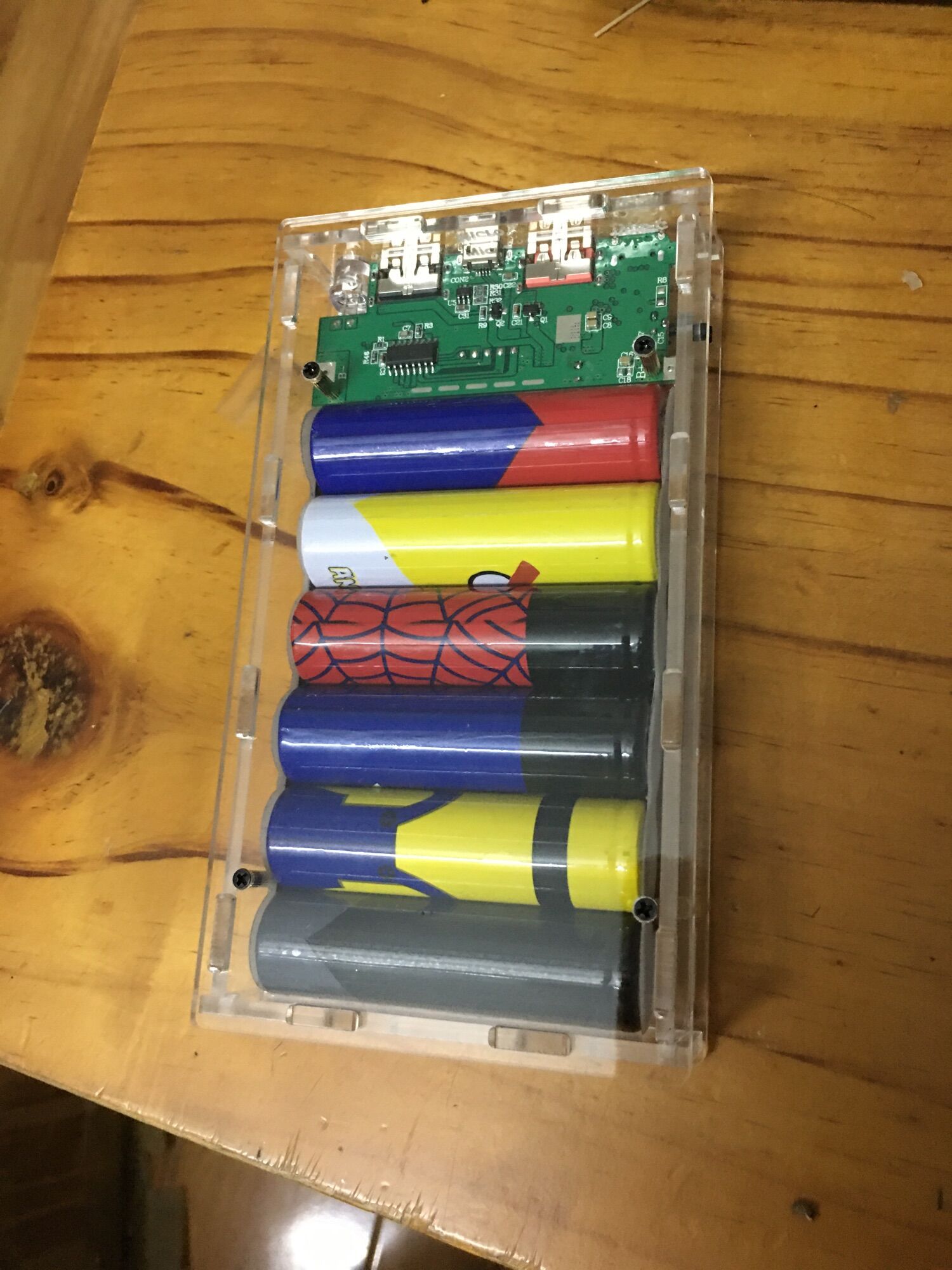 Box mica sạc dự phòng 6 cell QC 4.0 (chưa có pin)