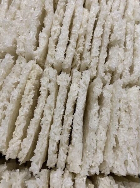 1kg 38 miếng cơm cháy chưa chiên 54k