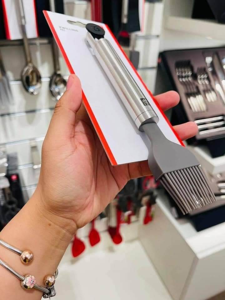 Chổi quét sốt, dầu ăn Zwilling Pro