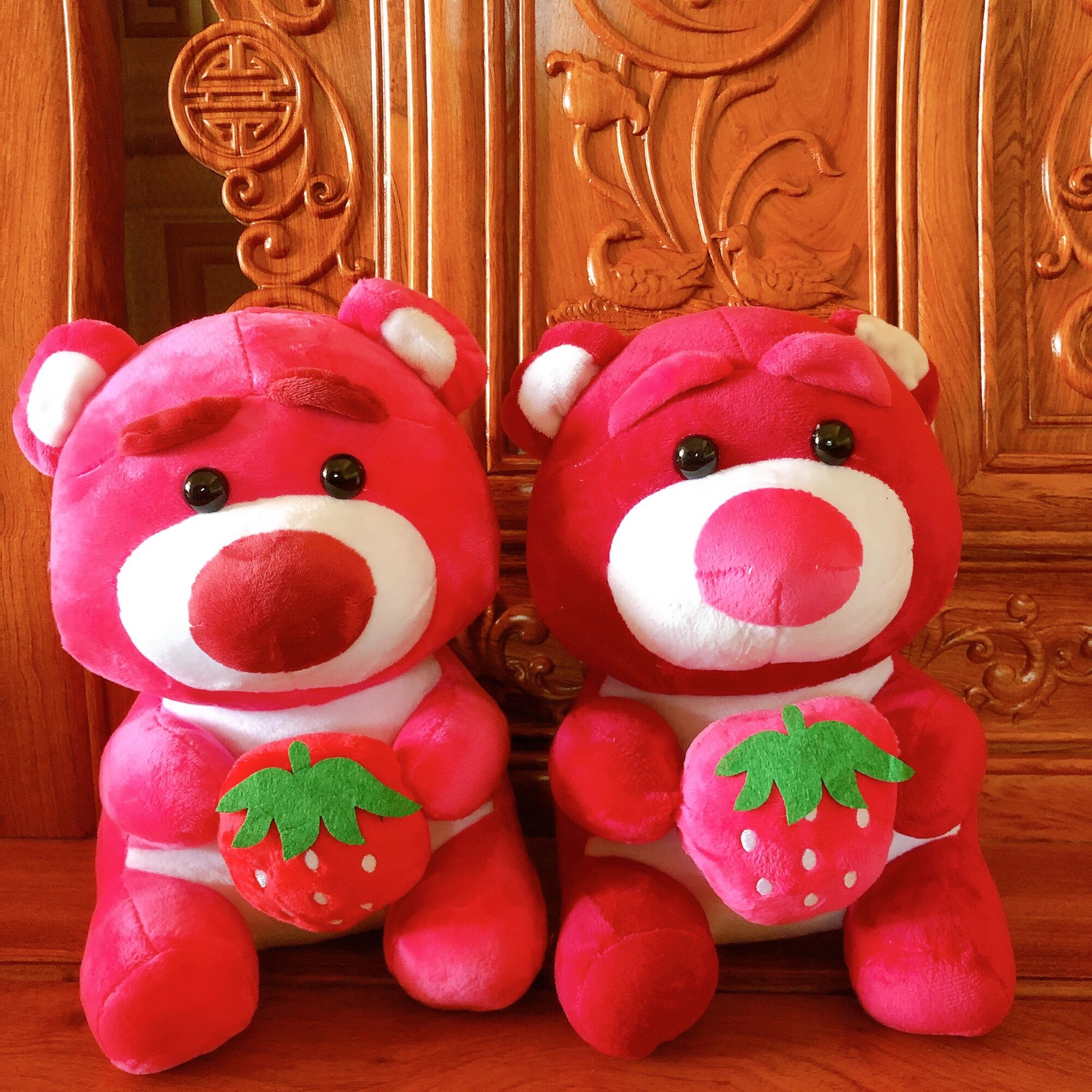Gấu bông gấu dâu ngồi 28cm đáng yêu